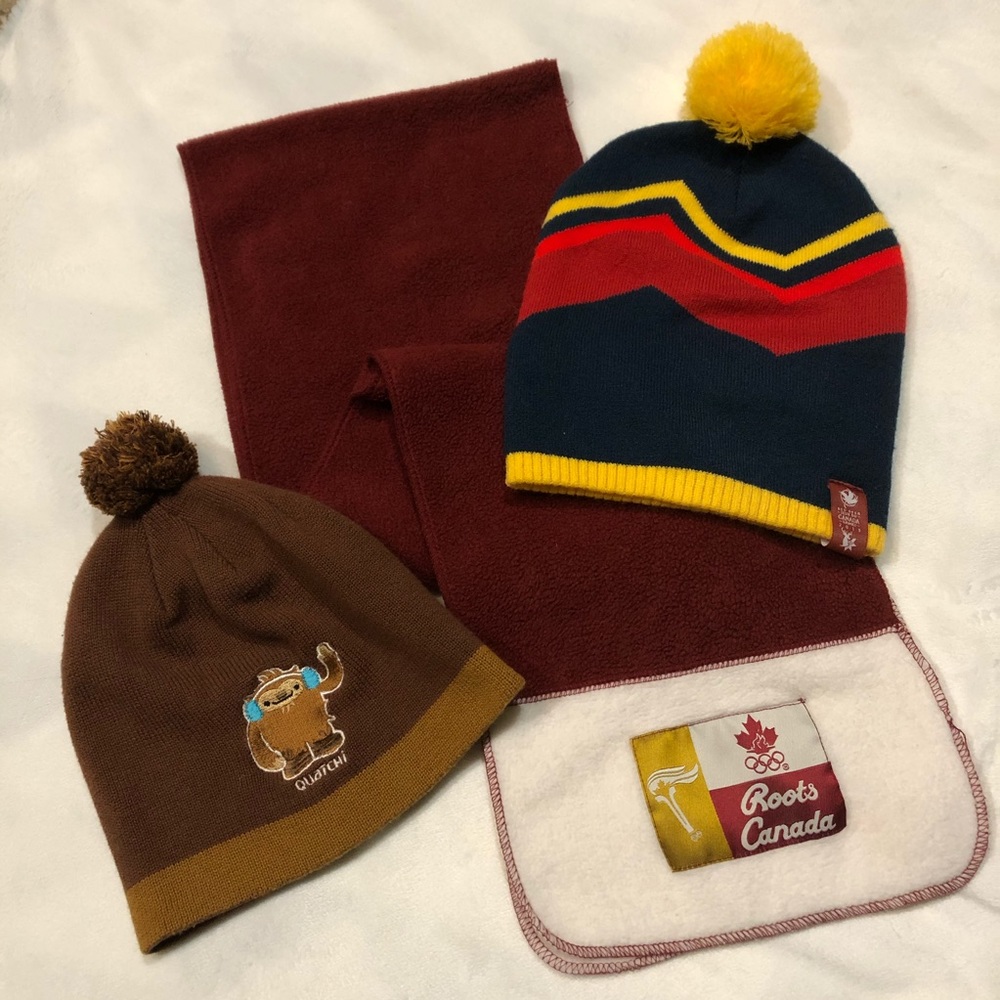 Kids Set of 2 Toques and Fleece Scarf